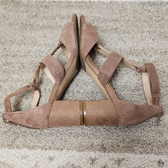 Alfani Elianaa Step 'N Flex Suede Dress Sandals - Picture 7 of 8